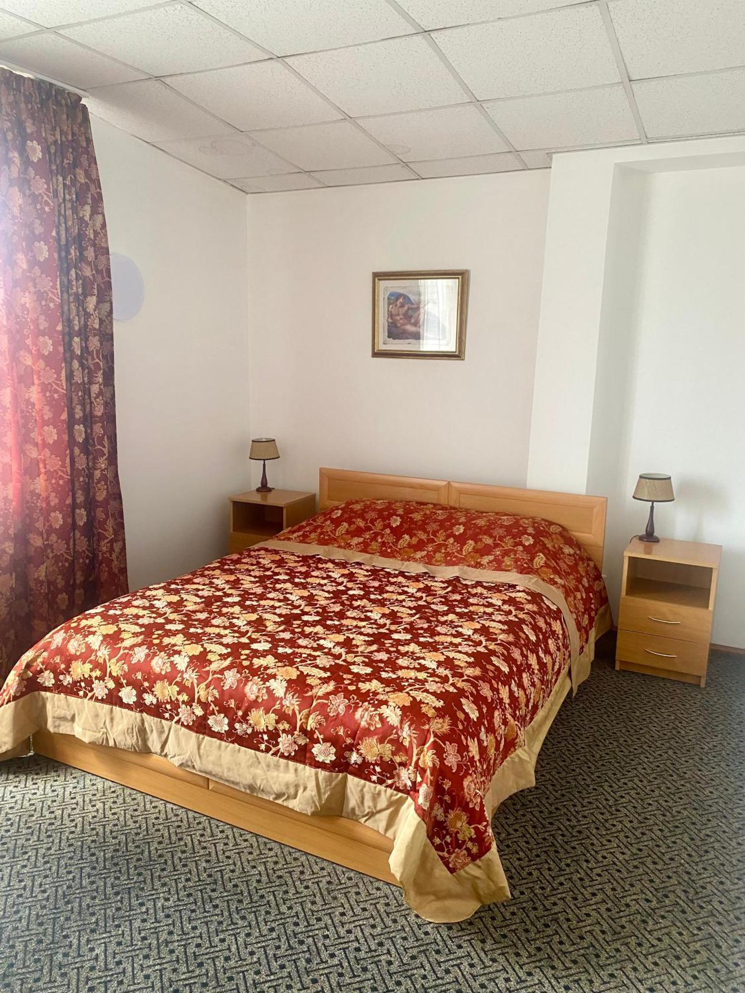 Turne Hotel Siauliai  Ngoại thất bức ảnh